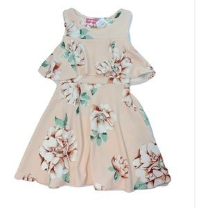 🆕 Shiny Happy Floral Sleeveless Dress